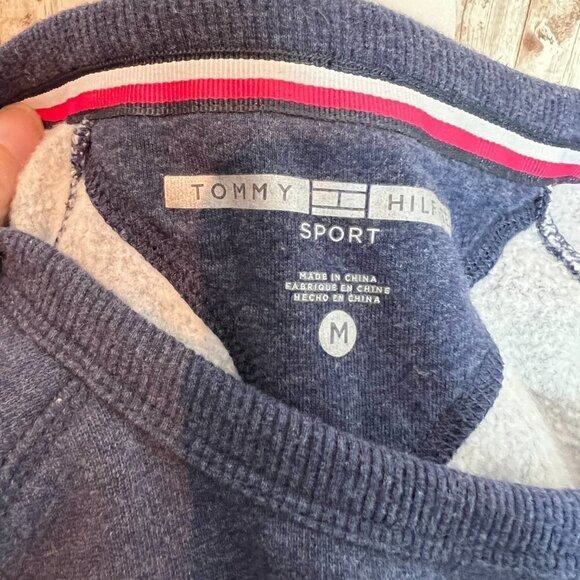 Women's Blue Tommy Hilfiger Shorty Sweatshirt size Medium - Picture 4 of 4